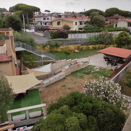 Villa Giuliana Stanze Con Bagno Interno In Villa A 350 Mt Spiaggia Libera Lido Delle Sirene Anzio Luaran gambar